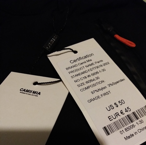 CAMII MIA Women's Outdoor Hiking Pants - Picture 2 of 3